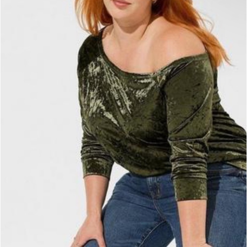 TORRID NWT Crushed Velvet Off Shoulder Top